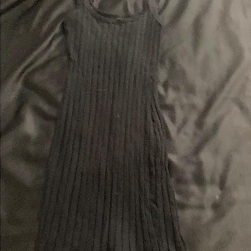 SHEIN Black Pleated Maxi Dress